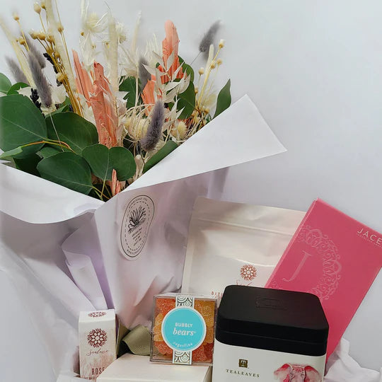Vancouver | Dried Floral Gift Box with Fresh Flowers