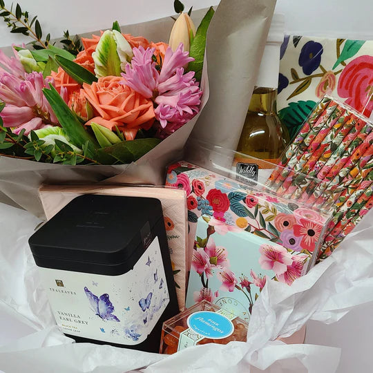 Vancouver | Afternoon Tea Gift Box with Fresh Flowers