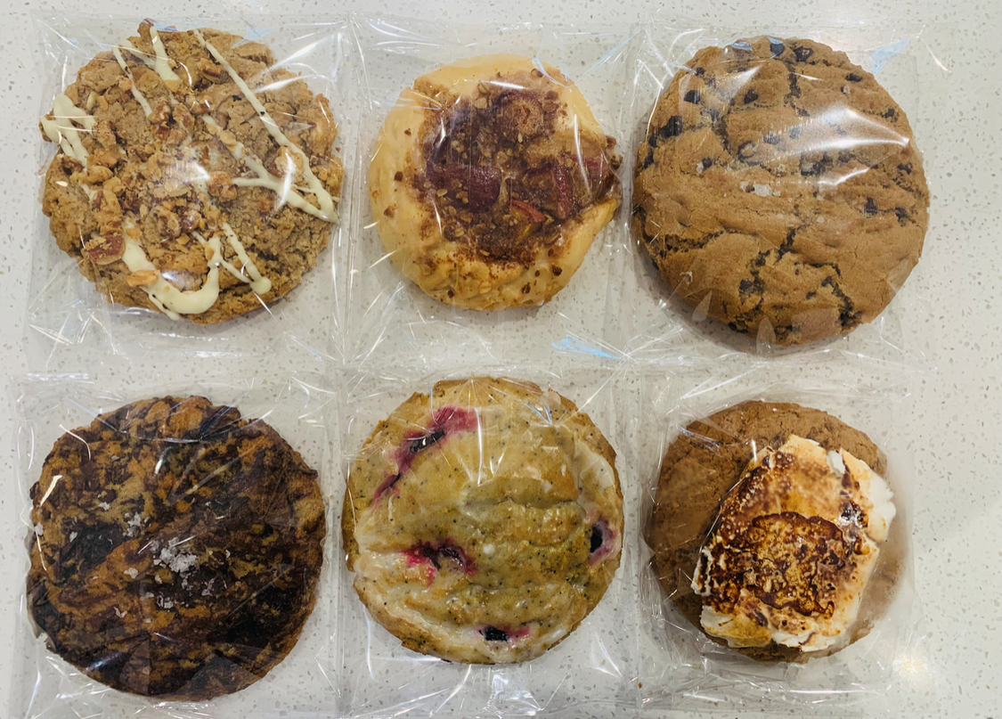 Calgary | 8 Cakes | Assorted Gourmet Cookie Pack