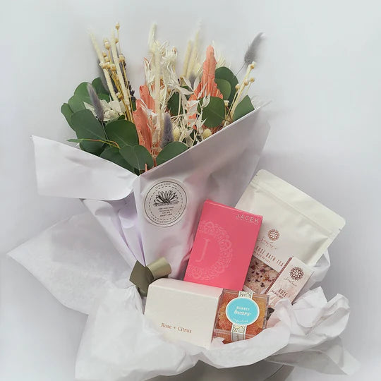 Vancouver | Dried Floral Gift Box with Fresh Flowers