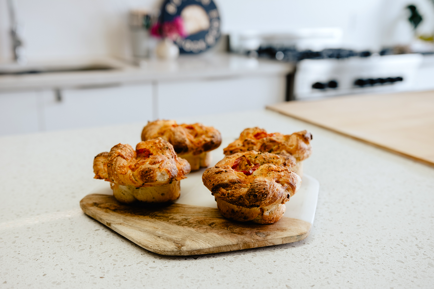 Calgary | 1/2 Dozen Spicy Cheese Knots