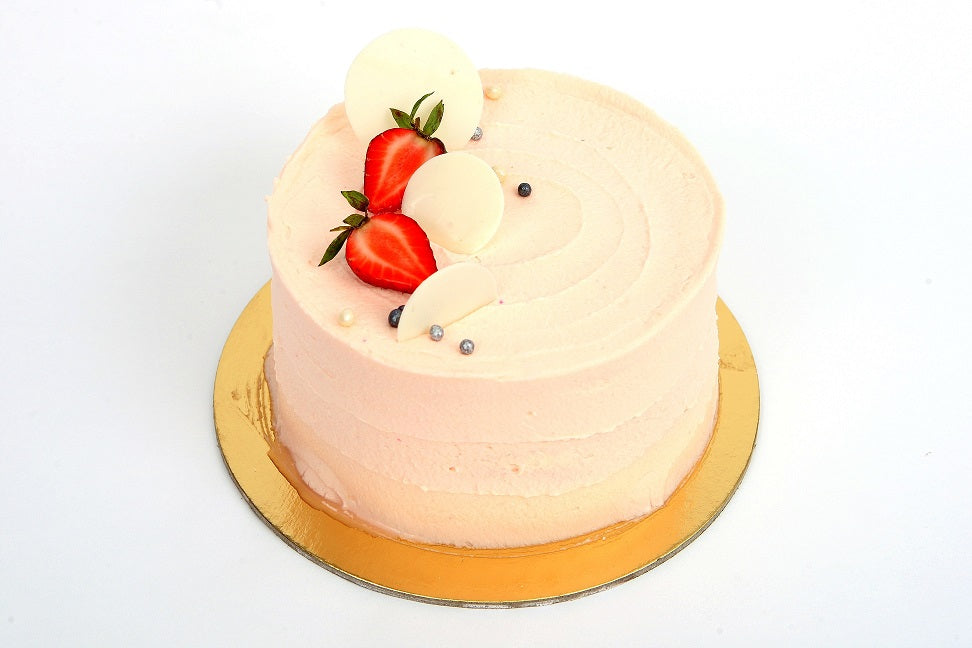Calgary | Sucre Patisserie and Cafe | Strawberry Chiffon Cake