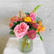 Load image into Gallery viewer, Flowers and Cream Puffs
