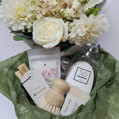 Vancouver | Housewarming Gift Box with Fresh Flowers