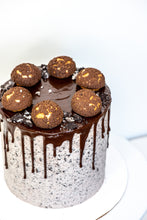 Load image into Gallery viewer, Cookies and Cream Cream Puff Cake
