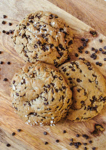 Salted Chocolate Chip Cookies (6 Pack)
